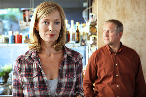 Katja Weitzenböck und Harald Krassnitzer in "PAUL KEMP - DER MEDIATOR" - Regie: Harald Sicheritz