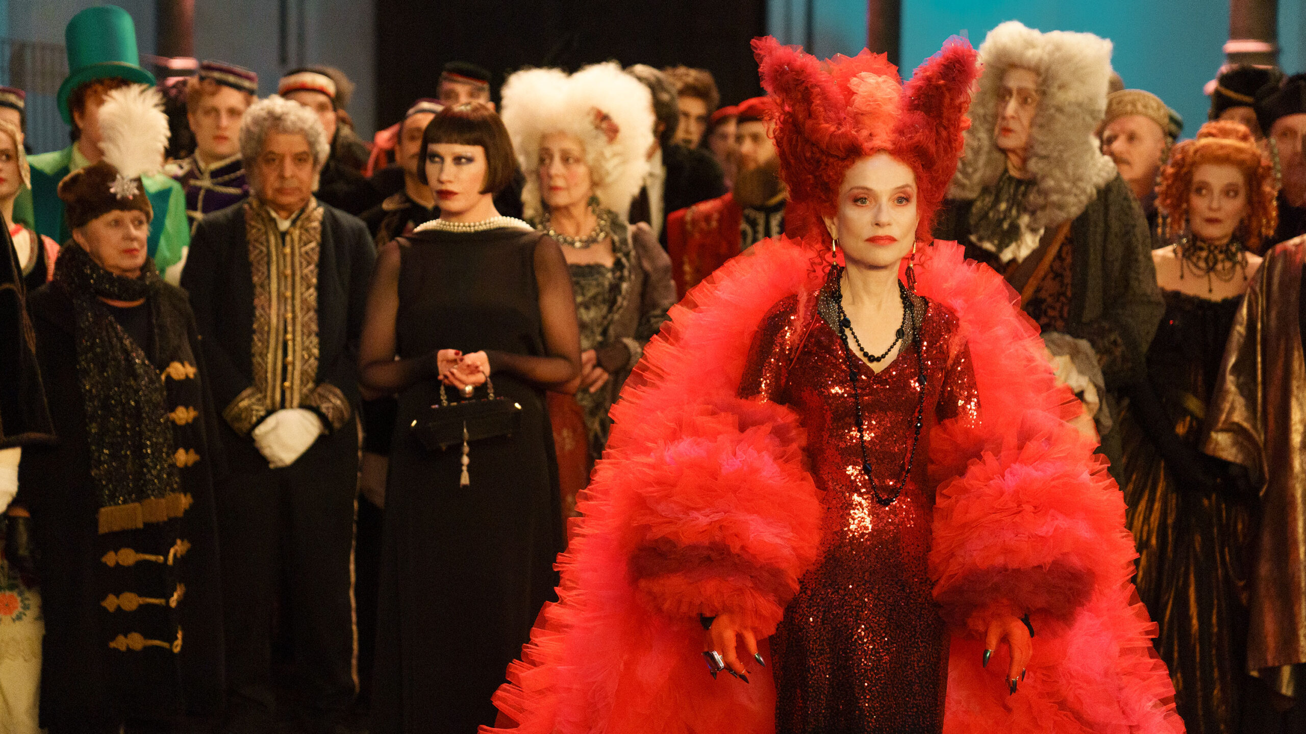 Isabelle Huppert und Birgit Minichmayr in "Die Blutgröfin" - ein Film von Ulrike Ottinger