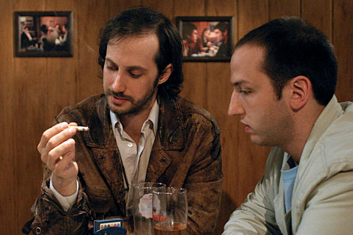 Michael Ostrowski und Michael Fuith in "Kotsch" - ein Film von Helmut K�pping