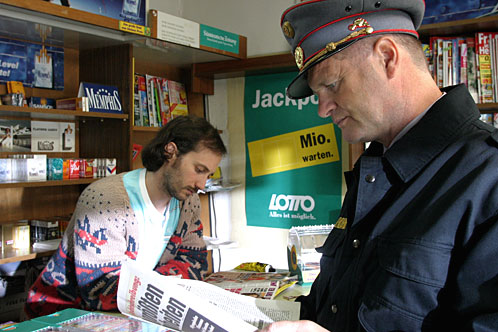 Michael Ostrowski und Peter Strauss in "Kotsch" - ein Film von Helmut Kpping
