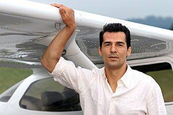 Erol Sander in "Liebe hat Flügel" von Marco Serafini
