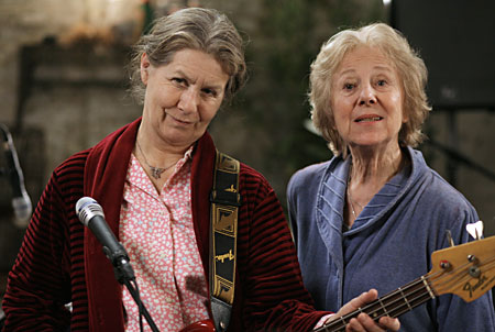 Libgart Schwarz und Bibiana Zeller in "LIVE IS LIFE" - ein Film von Wolfgang Murnberger