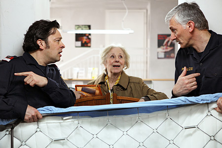 Fritz Hammel, Bibiana Zeller und Manfred Dungl in "OBEN OHNE" - Staffel 2011 - Regie: Reinhard Schwabenitzky