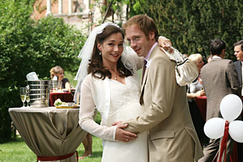 Aglaia Szyszkowitz und Johann von Blow in "Die Liebe ein Traum" - ein Film von Xaver Schwartenberger