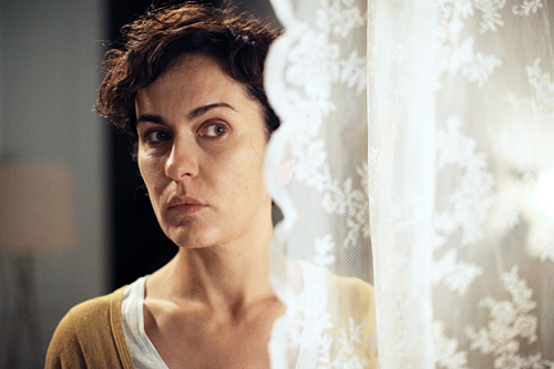 Marie-Lou Sellem in "SPUREN DES BSEN - ZAUBERBERG" - Regie: Andreas Prochaska